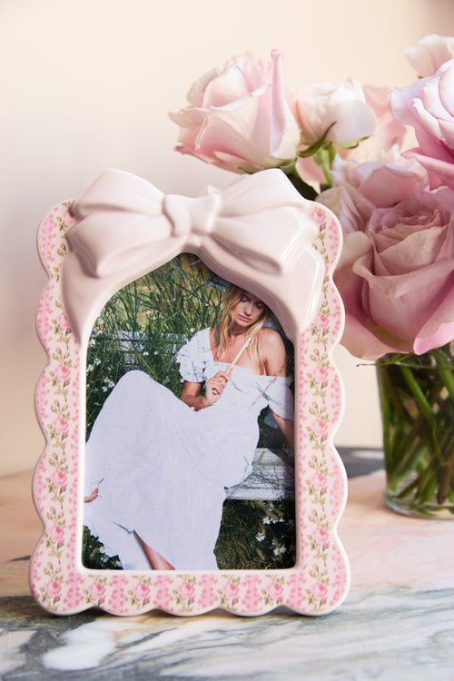 Decorative Bow Frame