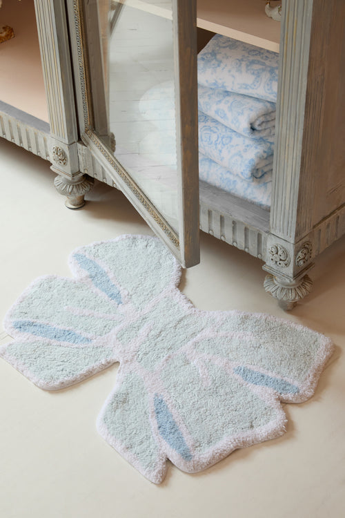 Bow Bath Rug