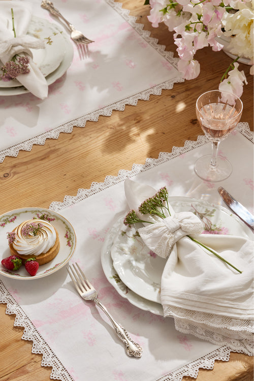 Printed Pink Victorian Place Mat - Set of 4