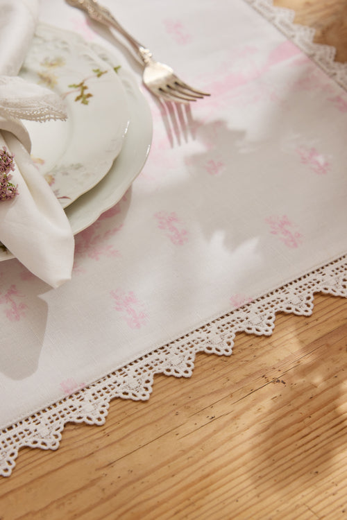 Printed Pink Victorian Place Mat - Set of 4